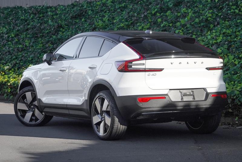 2024 Volvo C40 Recharge Ultimate