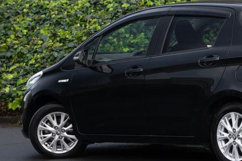 2017 Toyota Vitz Hybrid / Yaris - Thumbnail