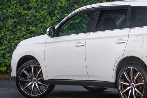 2013 Mitsubishi Outlander 24G 4WD - Thumbnail