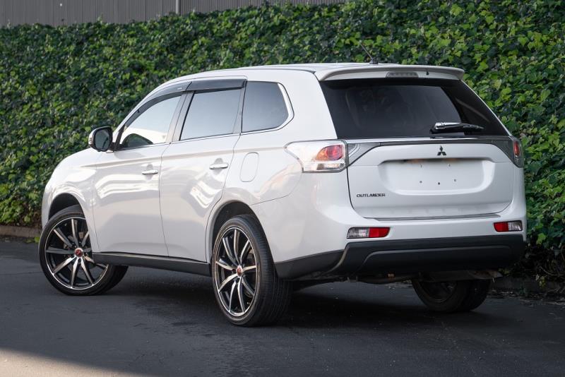 2013 Mitsubishi Outlander 24G 4WD