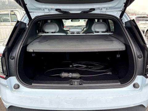 2024 Volvo EX30 Ultra Extended Range - Thumbnail