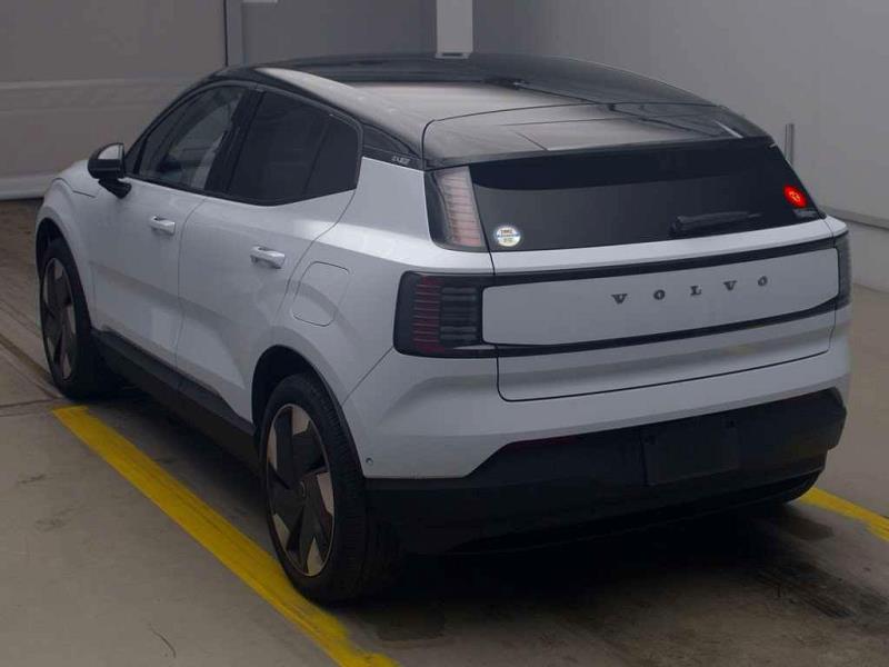2024 Volvo EX30 Ultra Extended Range