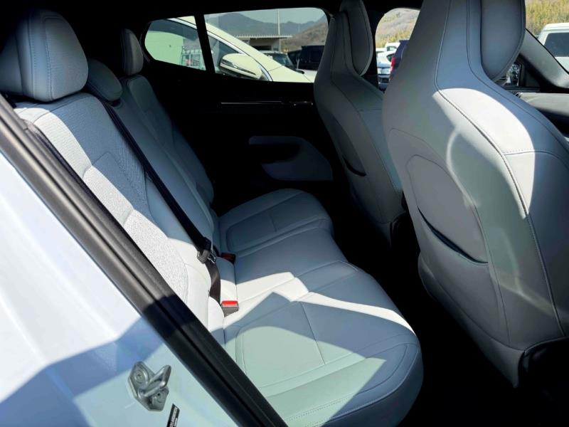 2024 Volvo EX30 Ultra Extended Range