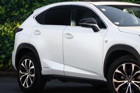 2015 Lexus NX 300h - Thumbnail