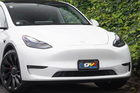 2022 Tesla Model Y Performance AWD - Thumbnail