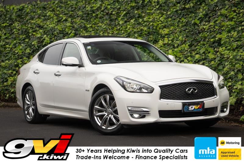 2015 Nissan Fuga Hybrid / Skyline