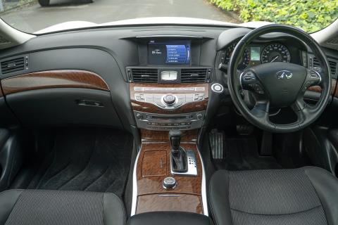 2015 Nissan Fuga Hybrid / Skyline - Thumbnail
