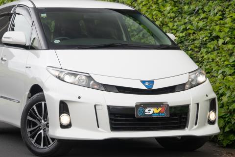 2014 Toyota Estima Hybrid Aeras - Thumbnail