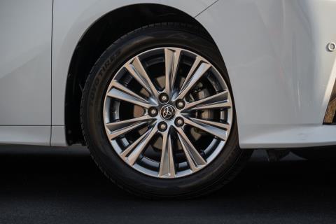 2018 Toyota Vellfire 2.5Z / Alphard - Thumbnail