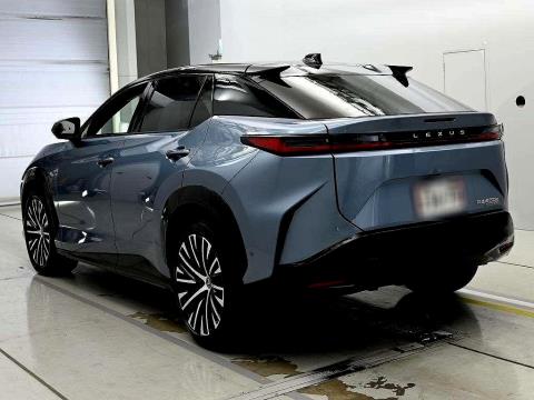 2023 Lexus RZ 450e - Thumbnail