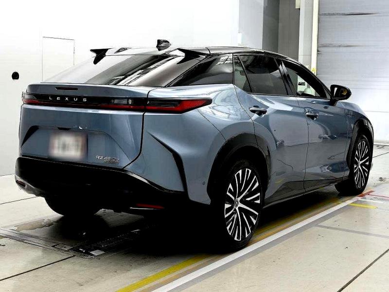 2023 Lexus RZ 450e