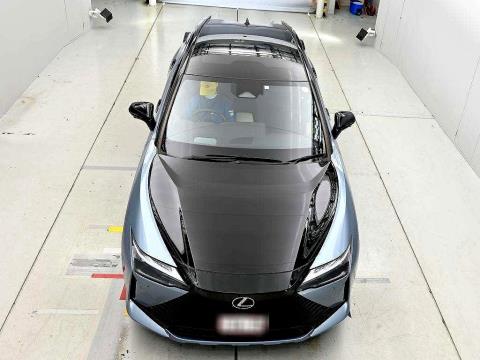 2023 Lexus RZ 450e - Thumbnail