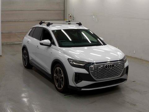 2023 Audi Q4 e-tron S Line - Thumbnail