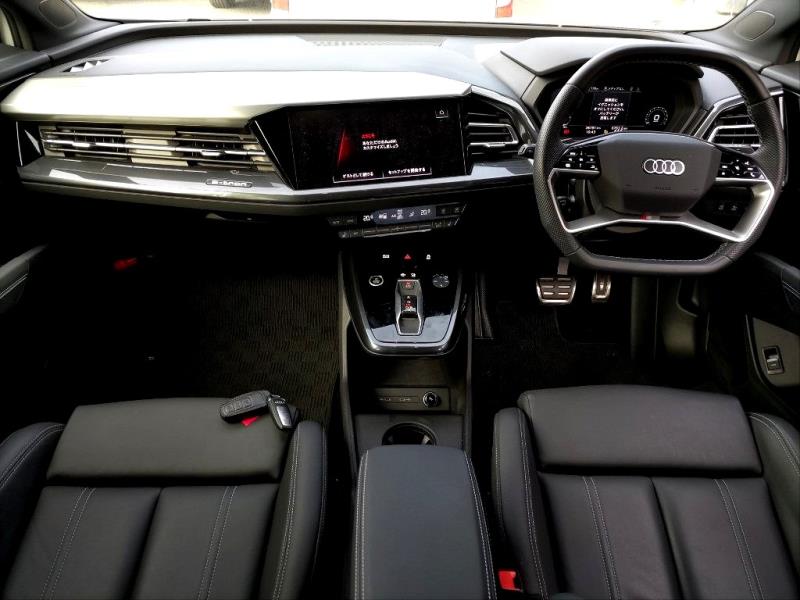 2023 Audi Q4 e-tron S Line