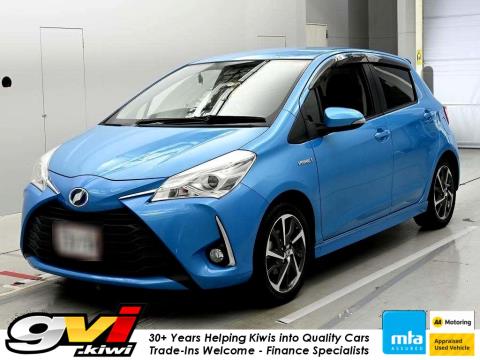 2017 Toyota Vitz Hybrid - Thumbnail