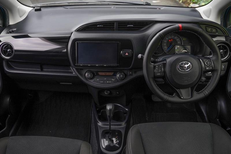 2017 Toyota Vitz Hybrid / Yaris Sport
