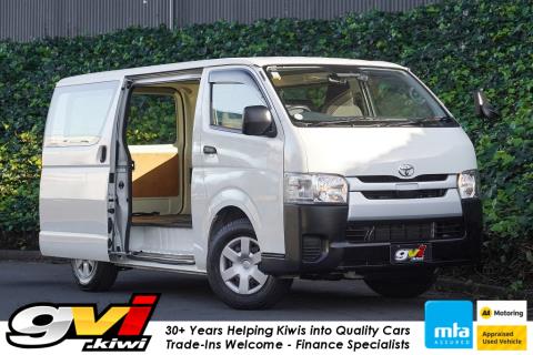 2020 Toyota Hiace ZL 5 Door - Thumbnail