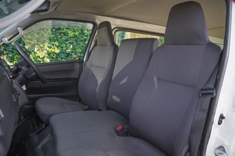 2020 Toyota Hiace ZL 5 Door - Thumbnail
