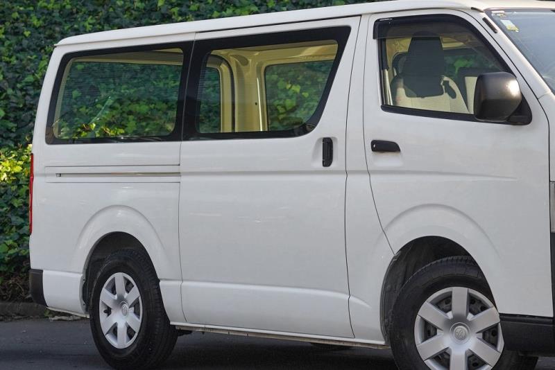 2020 Toyota Hiace ZL 5 Door