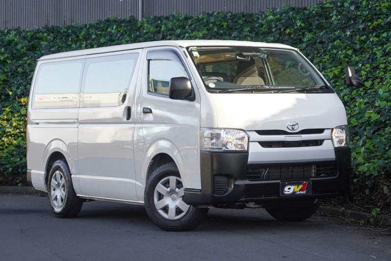 2020 Toyota Hiace ZL 5 Door