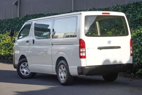 2020 Toyota Hiace ZL 5 Door - Thumbnail