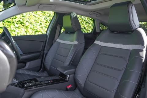 2022 Citroen e-c4 Shine Electric - Thumbnail