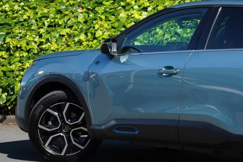 2022 Citroen e-c4 Shine Electric - Thumbnail