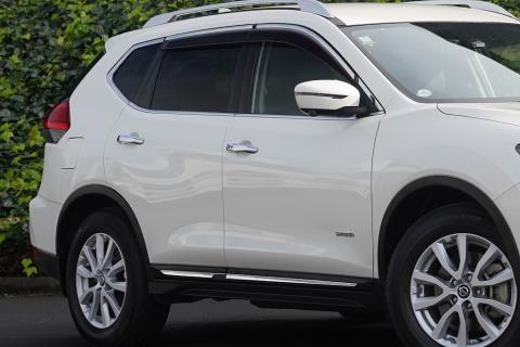 2018 Nissan X-Trail Hybrid - Thumbnail