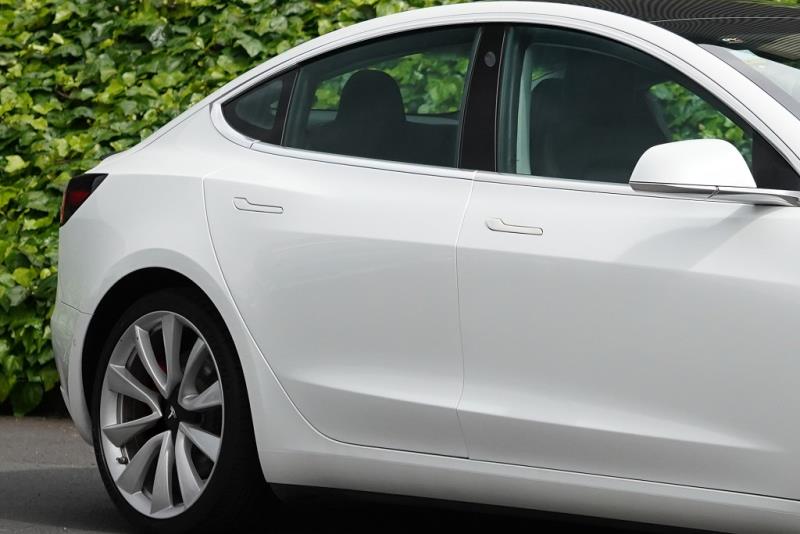 2021 Tesla Model 3 Long Range AWD
