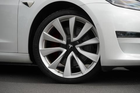 2021 Tesla Model 3 Long Range AWD - Thumbnail