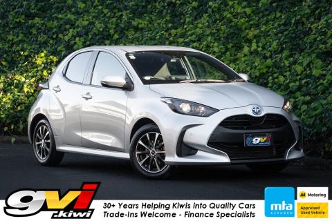 2022 Toyota Yaris Hybrid X / Vitz - Thumbnail