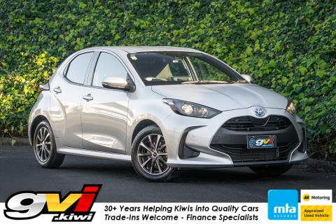 2022 Toyota Yaris Hybrid X / Vitz