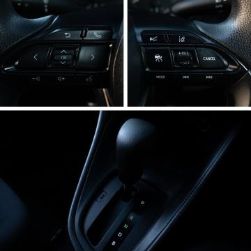 2022 Toyota Yaris Hybrid X / Vitz - Thumbnail