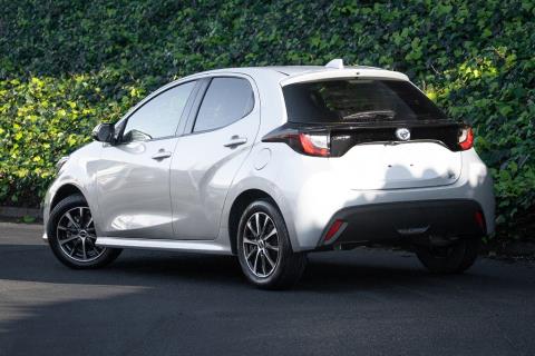 2022 Toyota Yaris Hybrid X / Vitz - Thumbnail