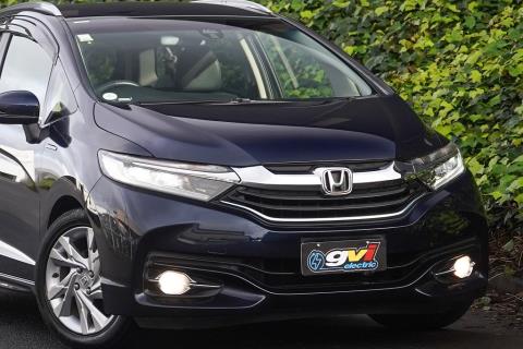 2015 Honda Shuttle Z Hybrid - Thumbnail