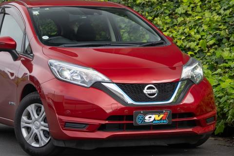 2017 Nissan Note e-Power X - Thumbnail
