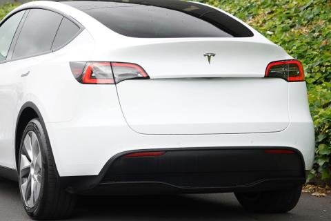 2022 Tesla Model Y 60kWh - Thumbnail