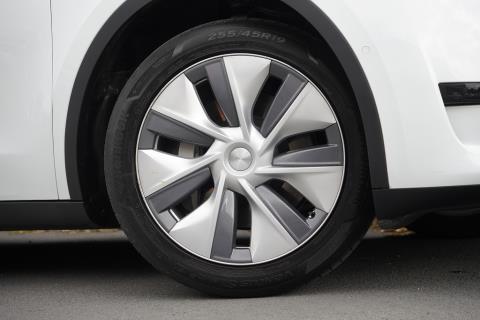 2022 Tesla Model Y 60kWh - Thumbnail