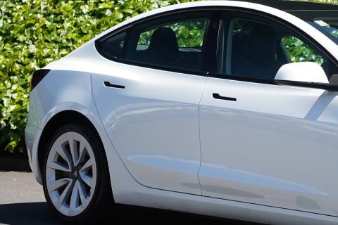 2021 Tesla Model 3 Long Range AWD - Thumbnail