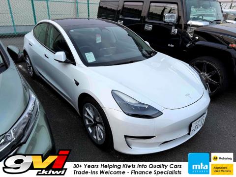 2021 Tesla Model 3 Long Range AWD - Thumbnail