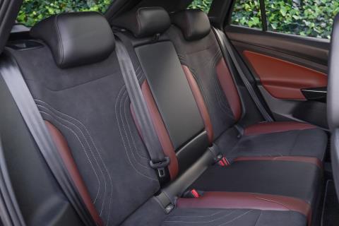 2023 Volkswagen ID.4 Pro 82kWh - Thumbnail