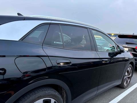 2023 Volkswagen ID.4 Pro 82kWh - Thumbnail