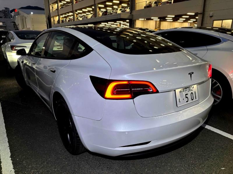 2021 Tesla Model 3 SR+