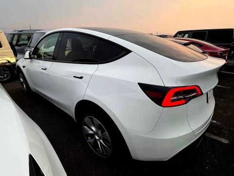 2022 Tesla Model Y 60kWh - Thumbnail