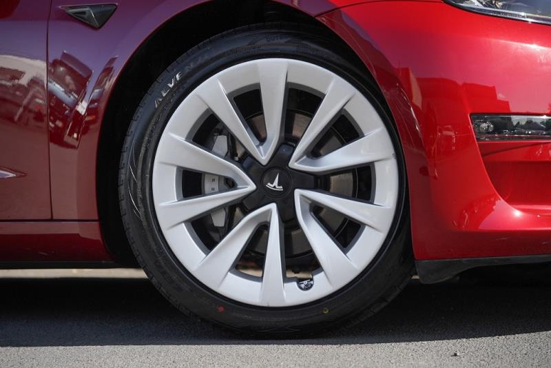 2022 Tesla Model 3 Long Range AWD