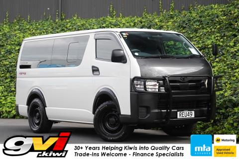 2019 Toyota Hiace ZL 4x4 - Thumbnail