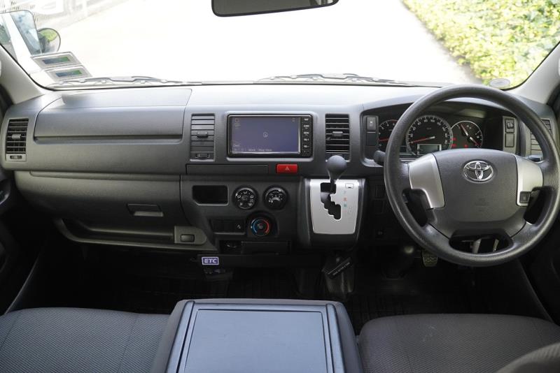 2019 Toyota Hiace ZL 4x4