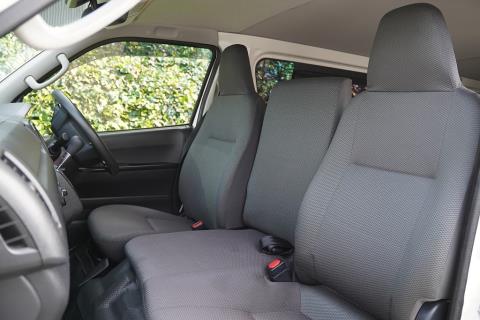 2019 Toyota Hiace ZL 4x4 - Thumbnail