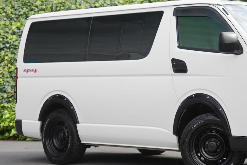 2019 Toyota Hiace ZL 4x4