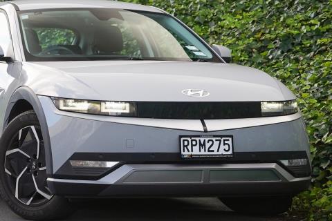2022 Hyundai IONIQ 5 72kWh - Thumbnail